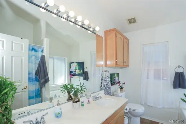 $443,500 | 561 San Bernardino Avenue, Sugarloaf, CA 92386