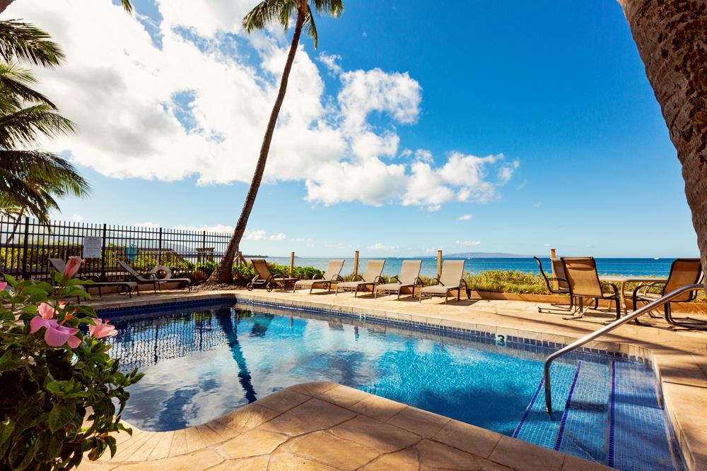 115 North Kihei Road, Unit B1 Kihei, HI 96753 - Photo 2 of 29 a view of a lake