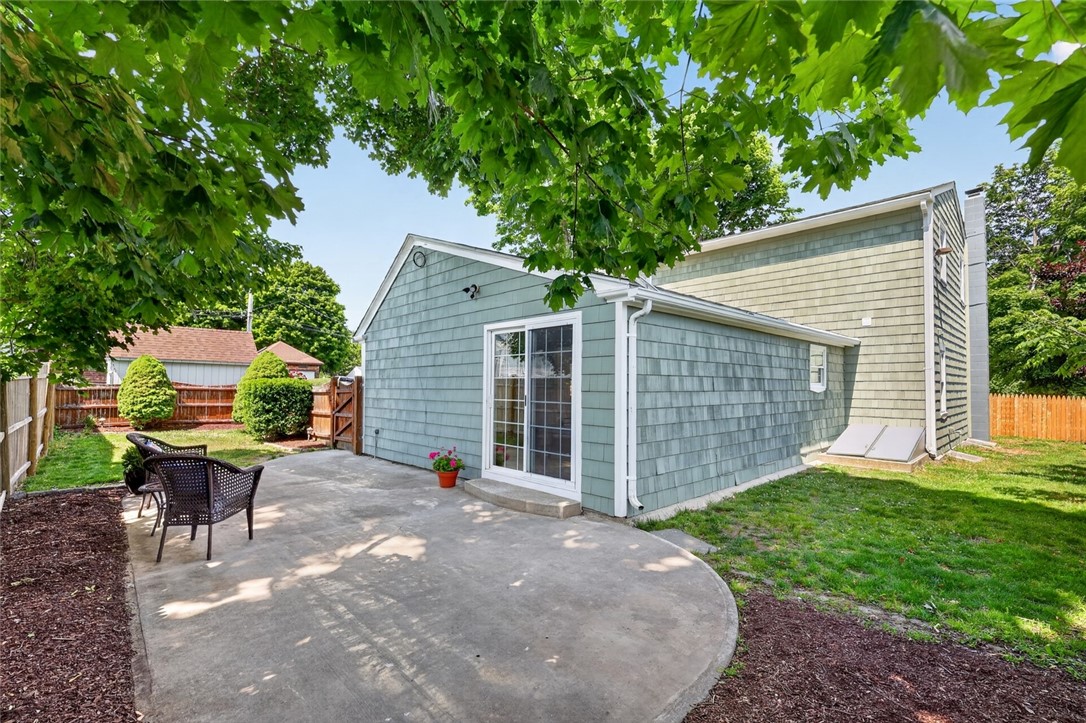 52 Pleasant View Road Warwick, RI 02888 - Photo 43 of 47