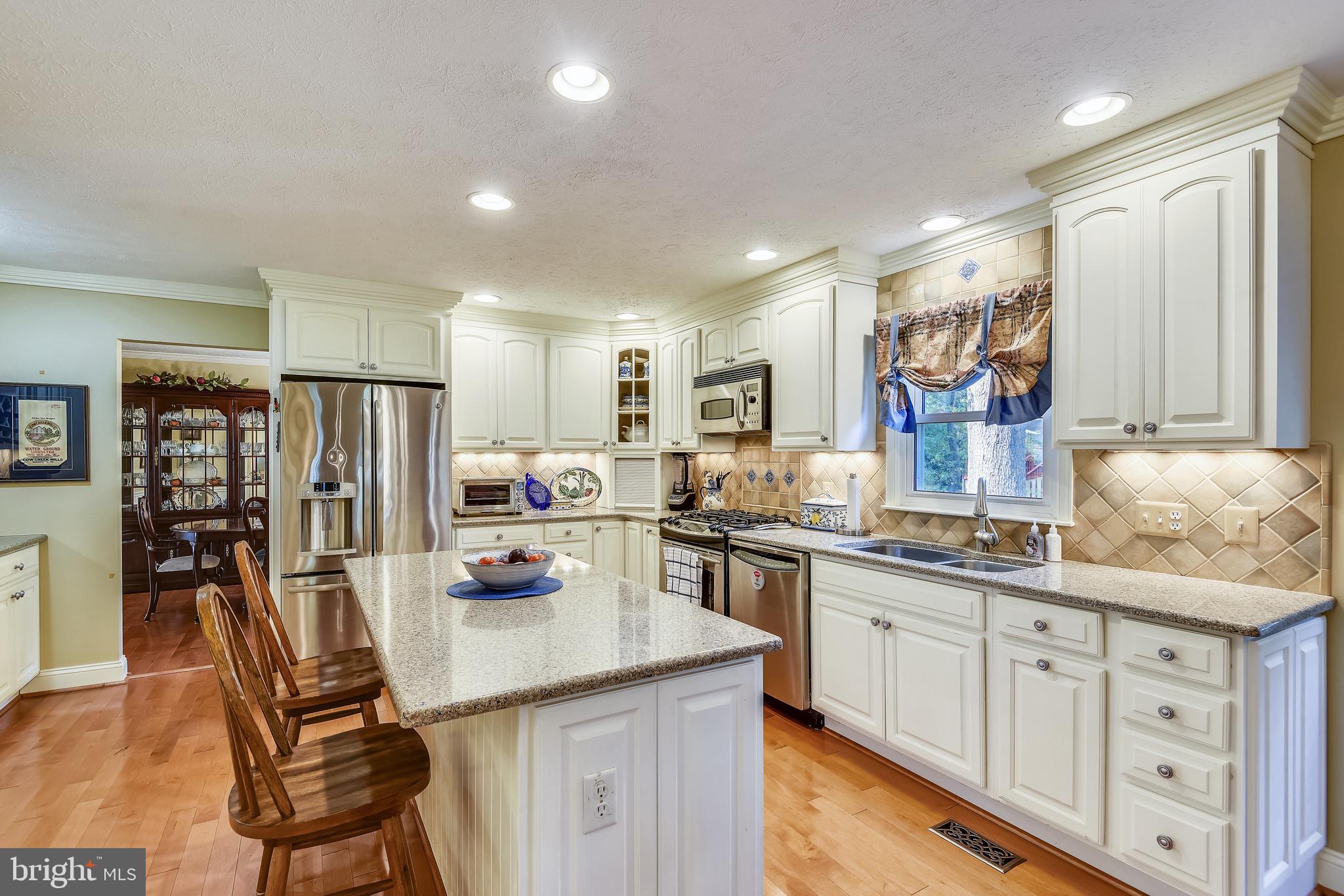 252 Charring Court Riva, MD 21140 - Photo 9 of 57 Quartz countertops