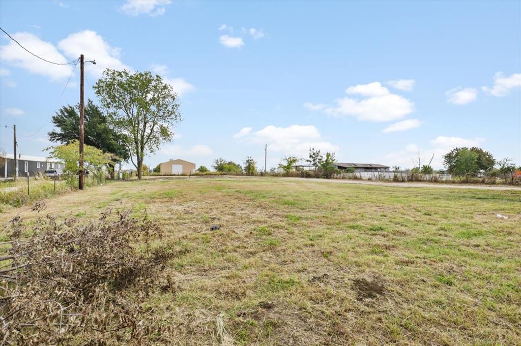 8928 Johns Road Alvarado, TX 76009 - Photo 7 of 20