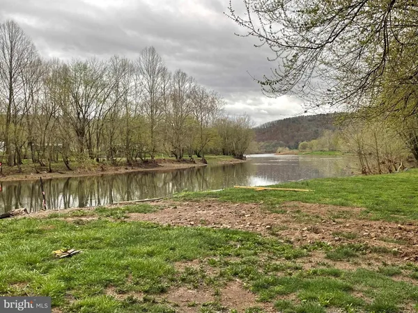 $499,900 | 3837 Graces Cabin Road, Springfield, WV 26763