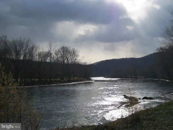 $499,900 | 3837 Graces Cabin Road, Springfield, WV 26763