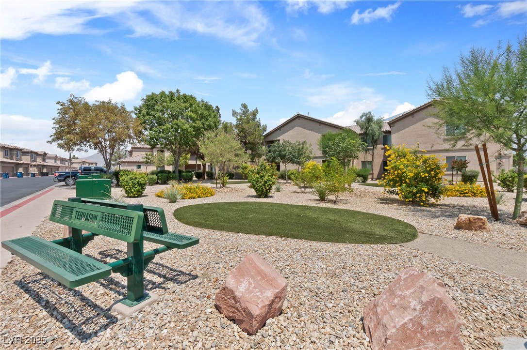 4705 Apulia Drive, Unit 103 North Las Vegas, NV 89084 - Photo 19 of 23 Community area