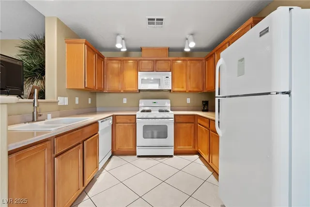 $214,000 | 4705 Apulia Drive, Unit 103, North Las Vegas, NV 89084