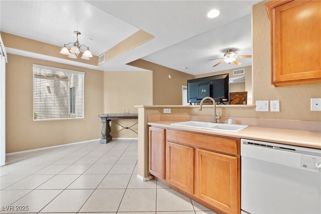 4705 Apulia Drive, Unit 103 North Las Vegas, NV 89084 - Photo 5 of 23 Kitchen