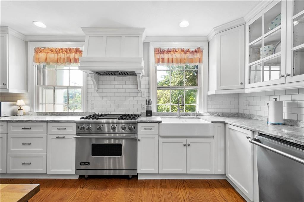5679 Library Road Bethel Park, PA 15102 - Photo 6 of 25 Gallery Image 6