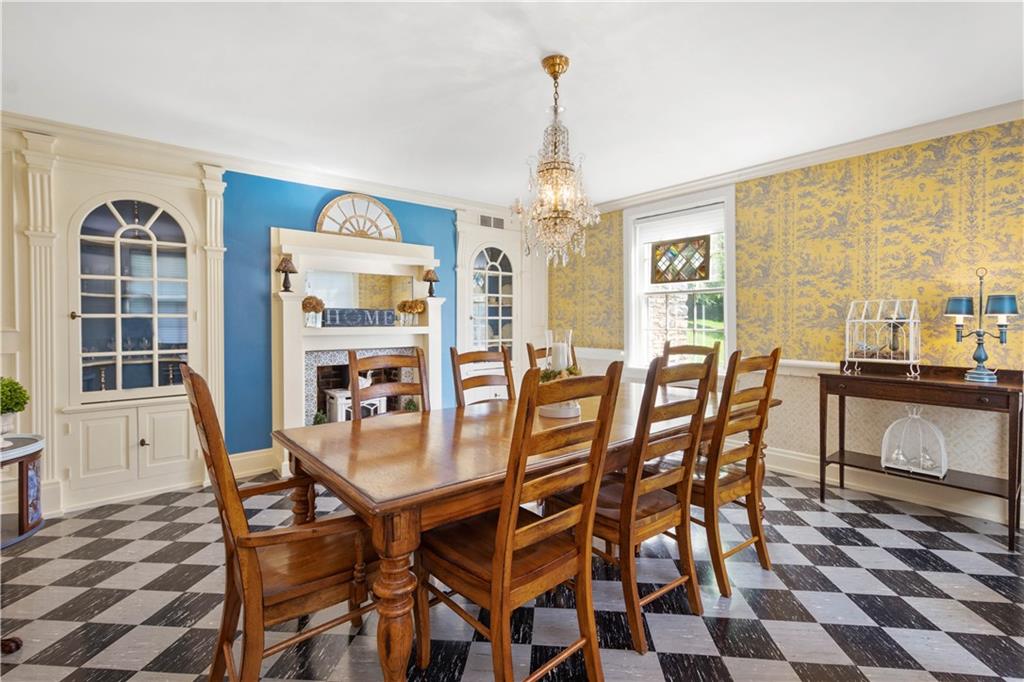 5679 Library Road Bethel Park, PA 15102 - Photo 8 of 25 Gallery Image 8