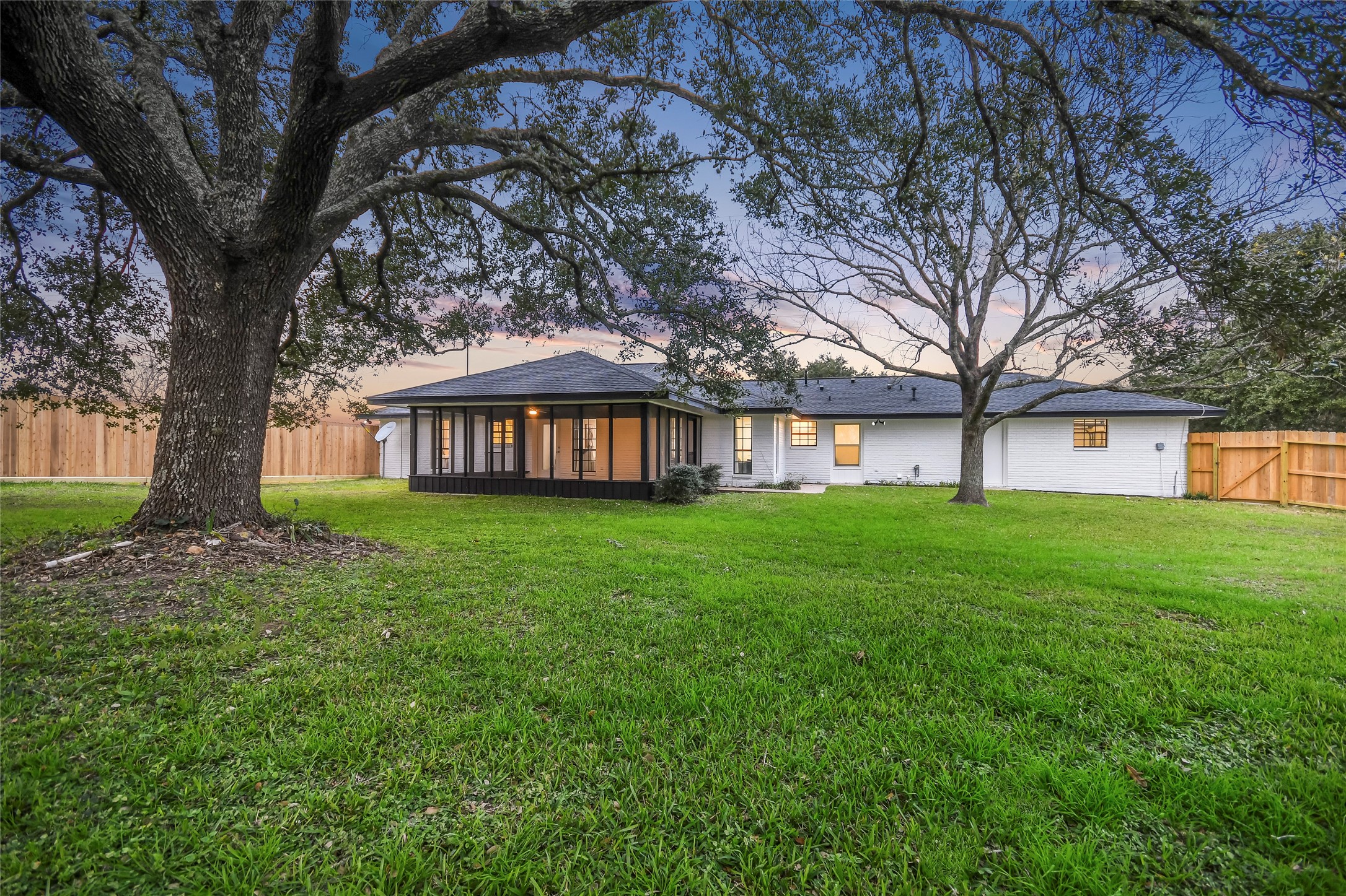 6569 Cutoff Road Fayetteville, TX 78940 - Photo 21 of 34