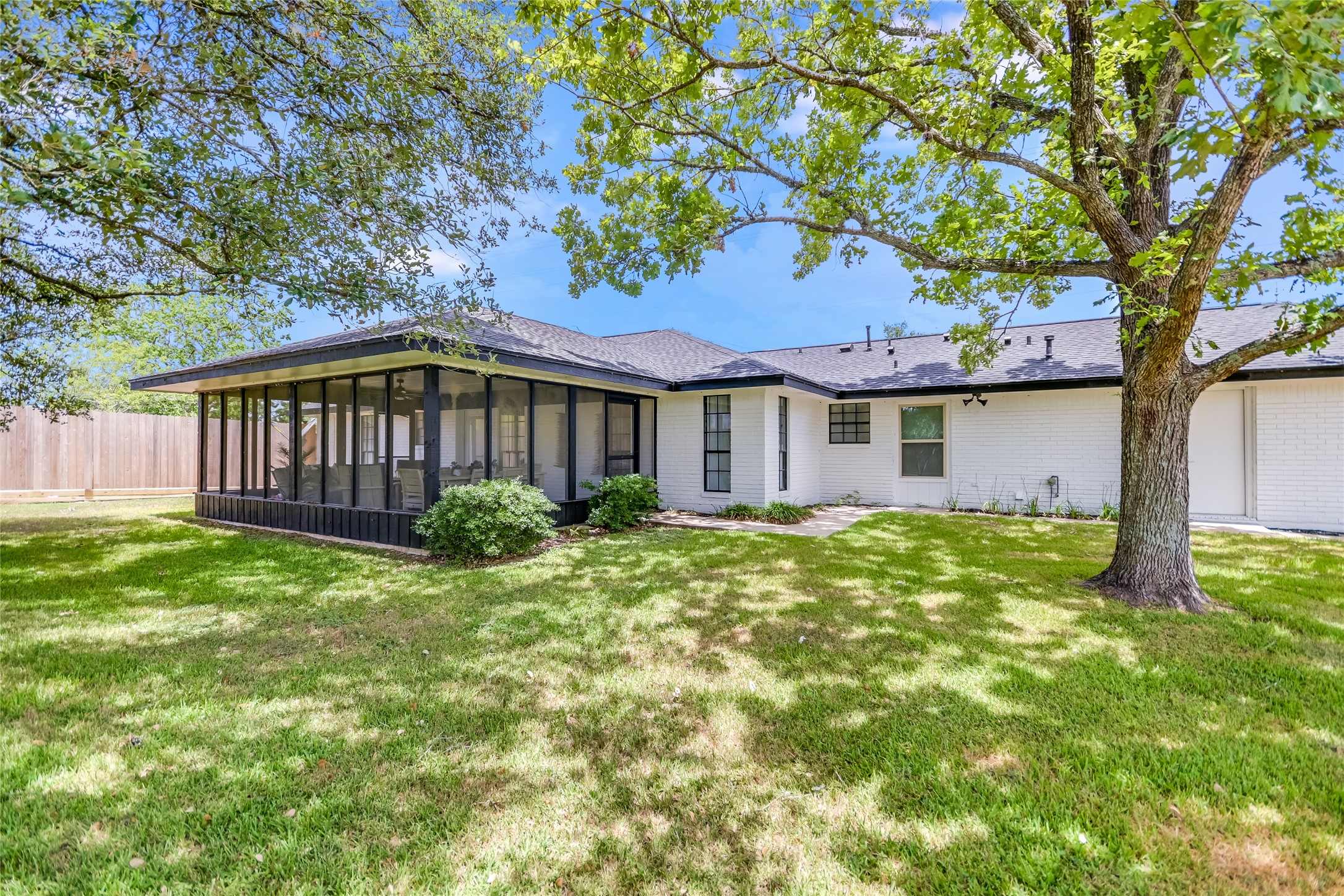 6569 Cutoff Road Fayetteville, TX 78940 - Photo 33 of 34