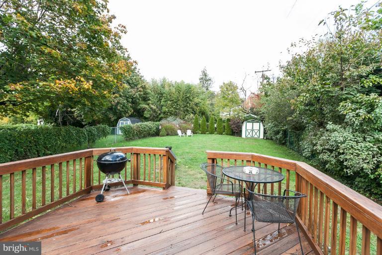 906 Overbrook Road Baltimore, MD 21239 - Photo 20 of 27 Rear Deck off Kitchen