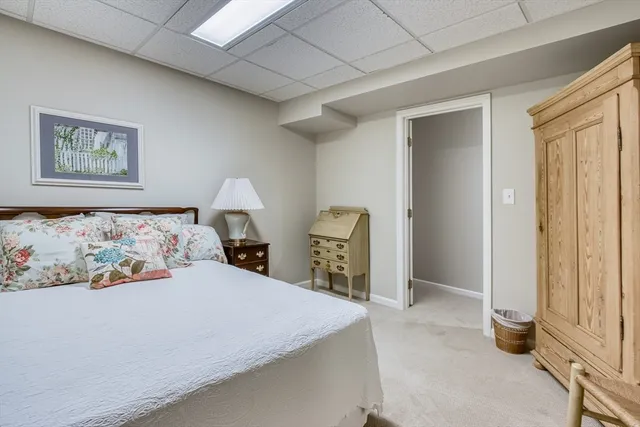 a picture of a bench in room