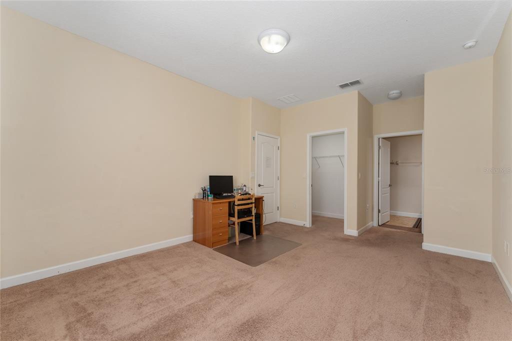 1355 Vasey Road Apopka, FL 32703 - Photo 15 of 41 a view of a livingroom with furniture