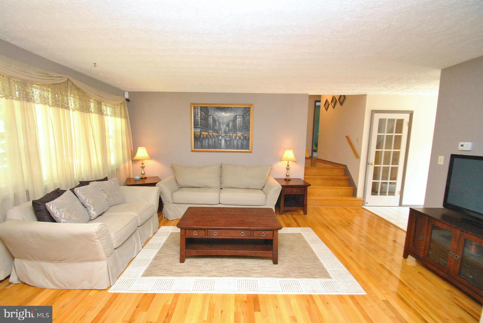 4216 Winterode Way Baltimore, MD 21236 - Photo 4 of 30 GLEAMING HARDWOOD FLOORS