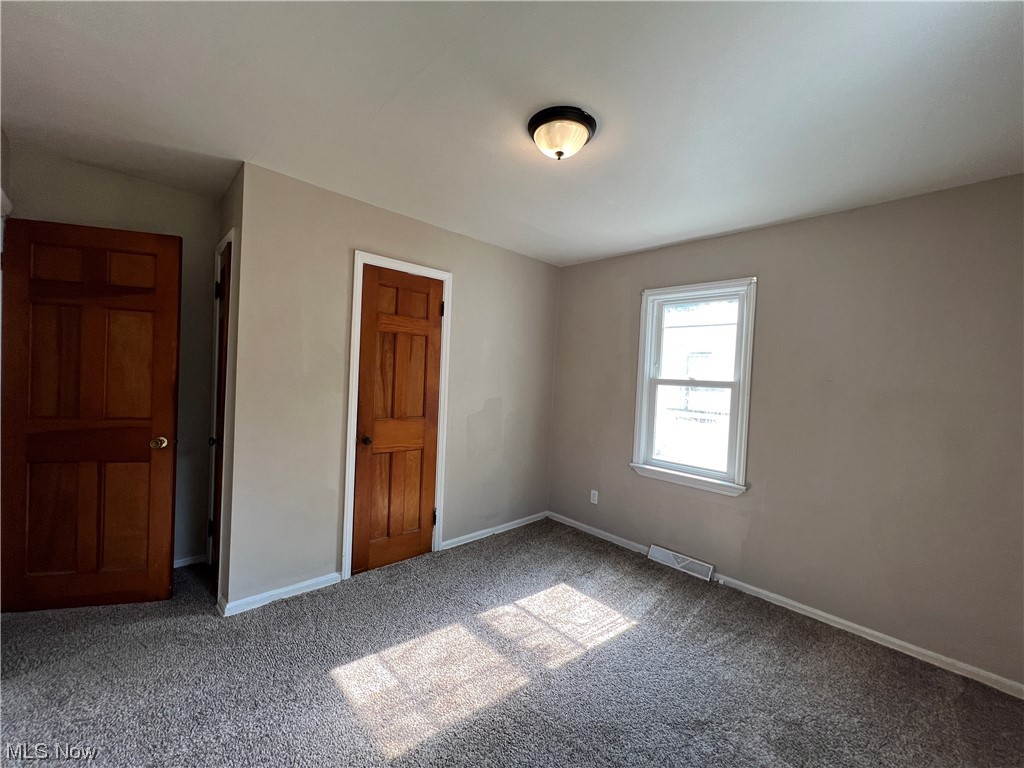 23640 Colbourne Road Euclid, OH 44123 - Photo 11 of 21