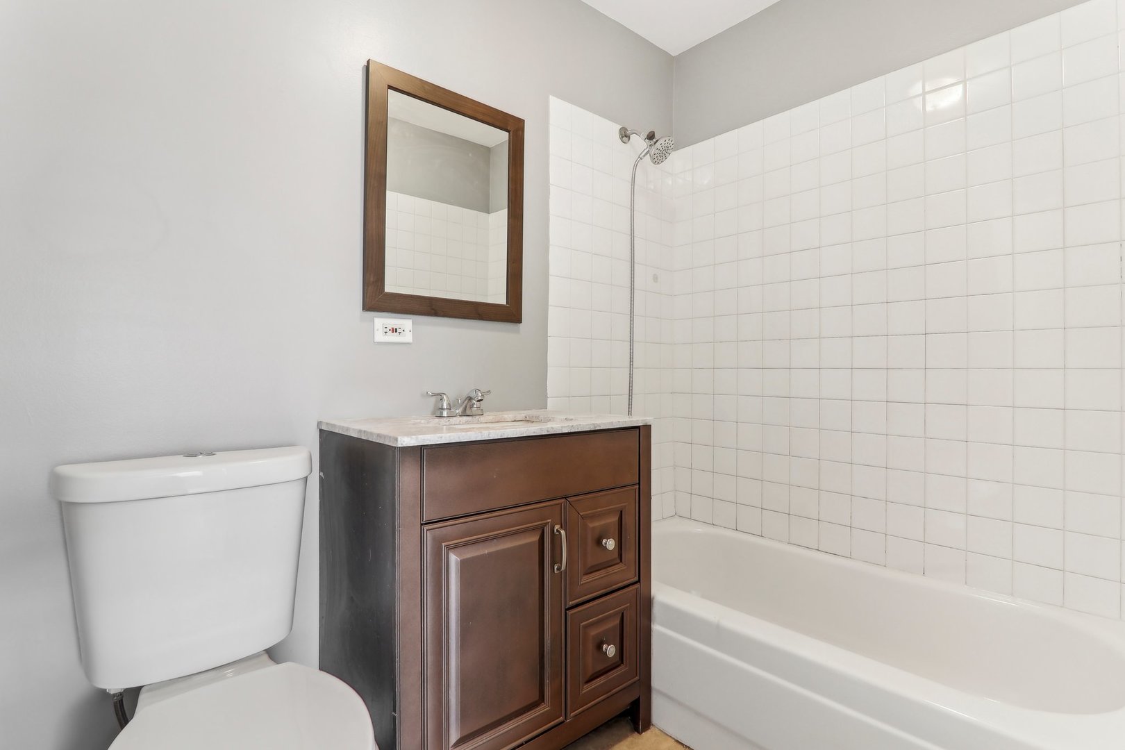 148 Green Bay Road, Unit 1 Glencoe, IL 60022 - Photo 14 of 21 Gallery Image 14