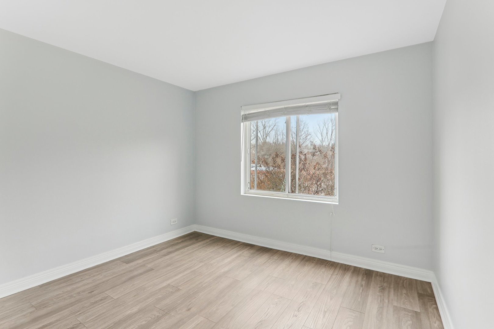 148 Green Bay Road, Unit 1 Glencoe, IL 60022 - Photo 16 of 21 Gallery Image 16