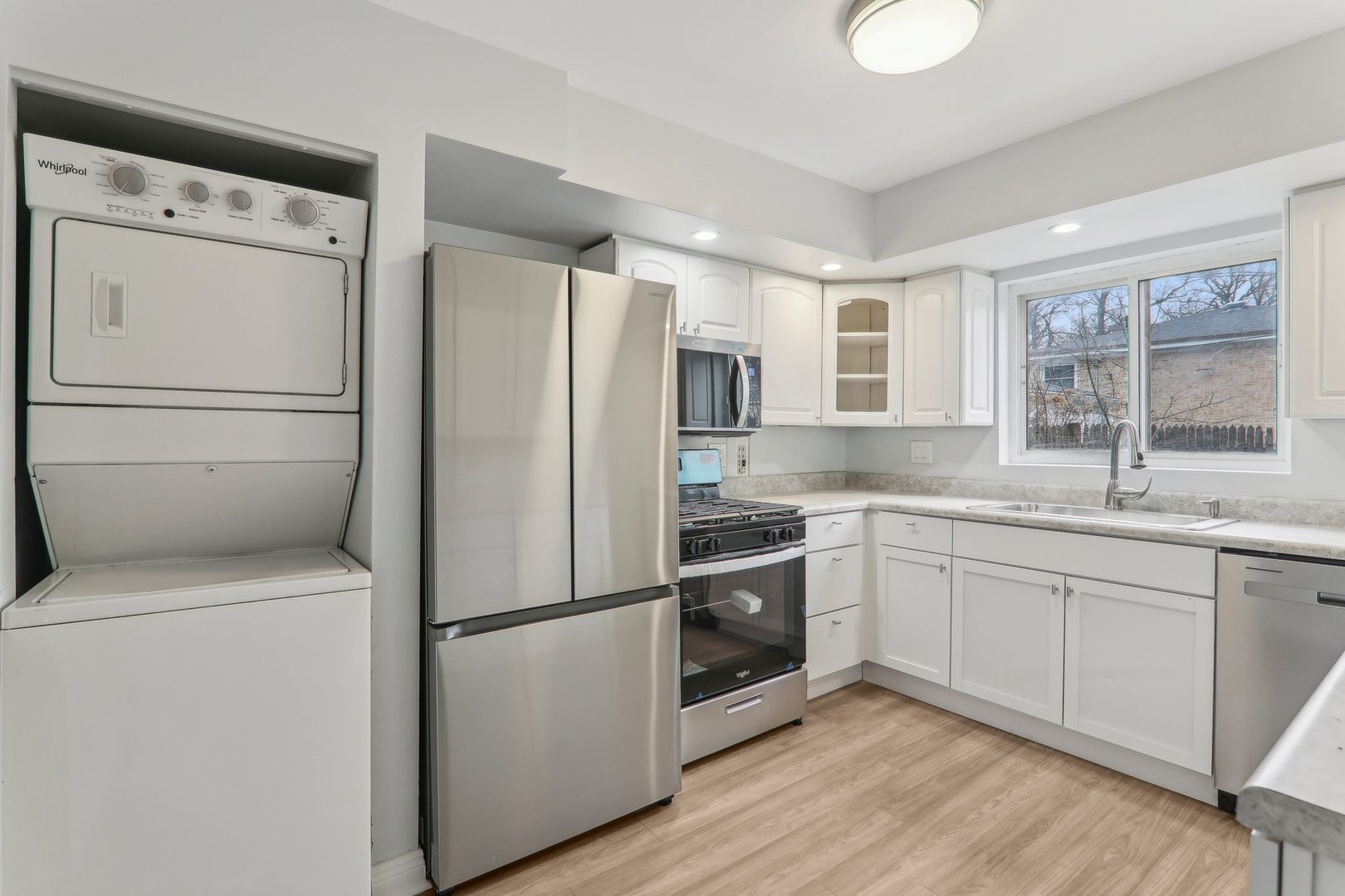 148 Green Bay Road, Unit 1 Glencoe, IL 60022 - Photo 8 of 21 Gallery Image 8