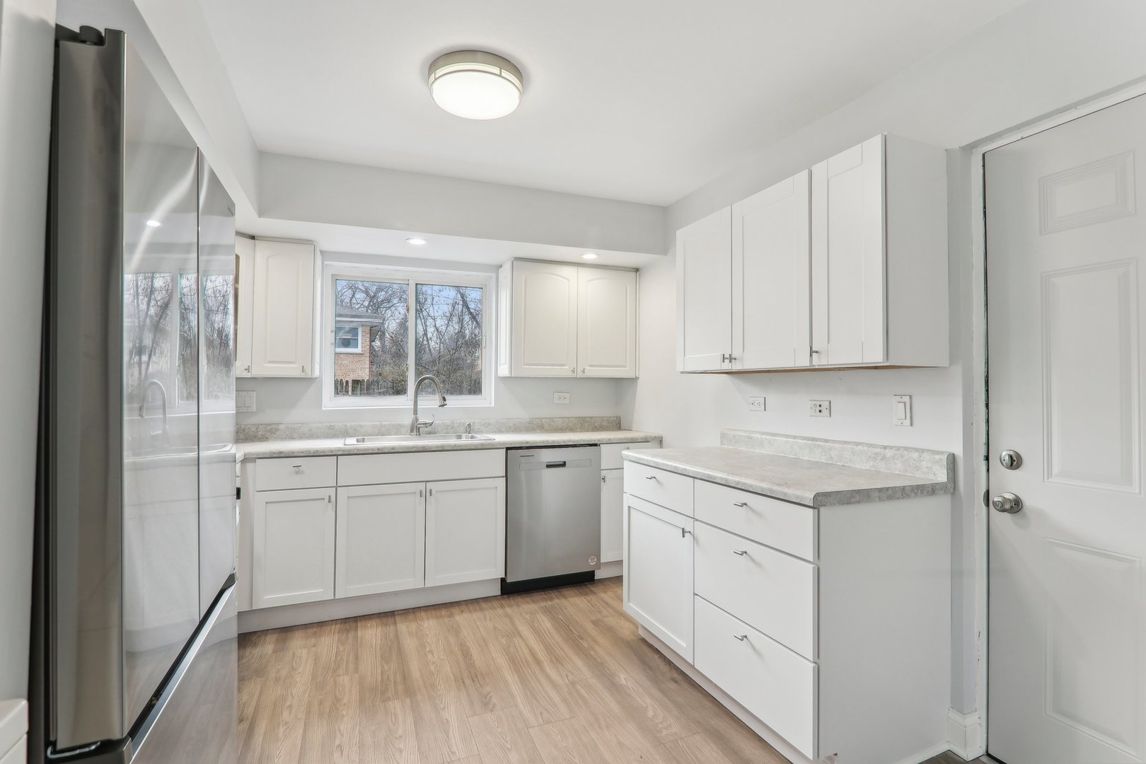 148 Green Bay Road, Unit 1 Glencoe, IL 60022 - Photo 10 of 21 Gallery Image 10