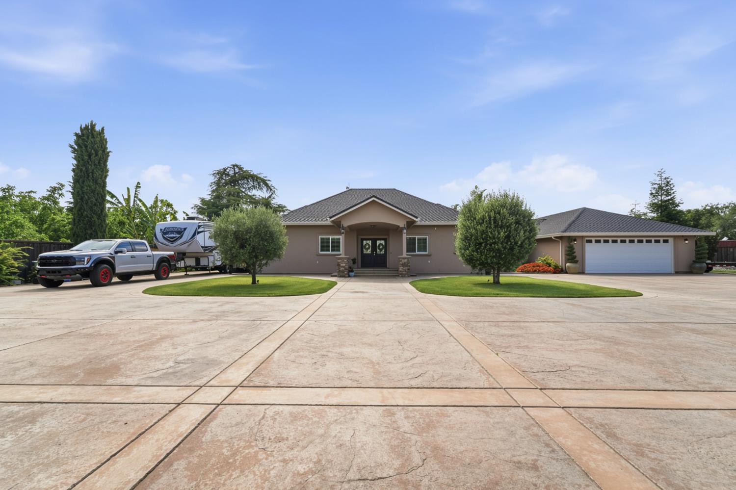 2837 Geer Road Hughson, CA 95326 - Photo 4 of 83