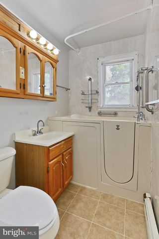 $760,000 | 2117 South Buchanan Street, Arlington, VA 22206