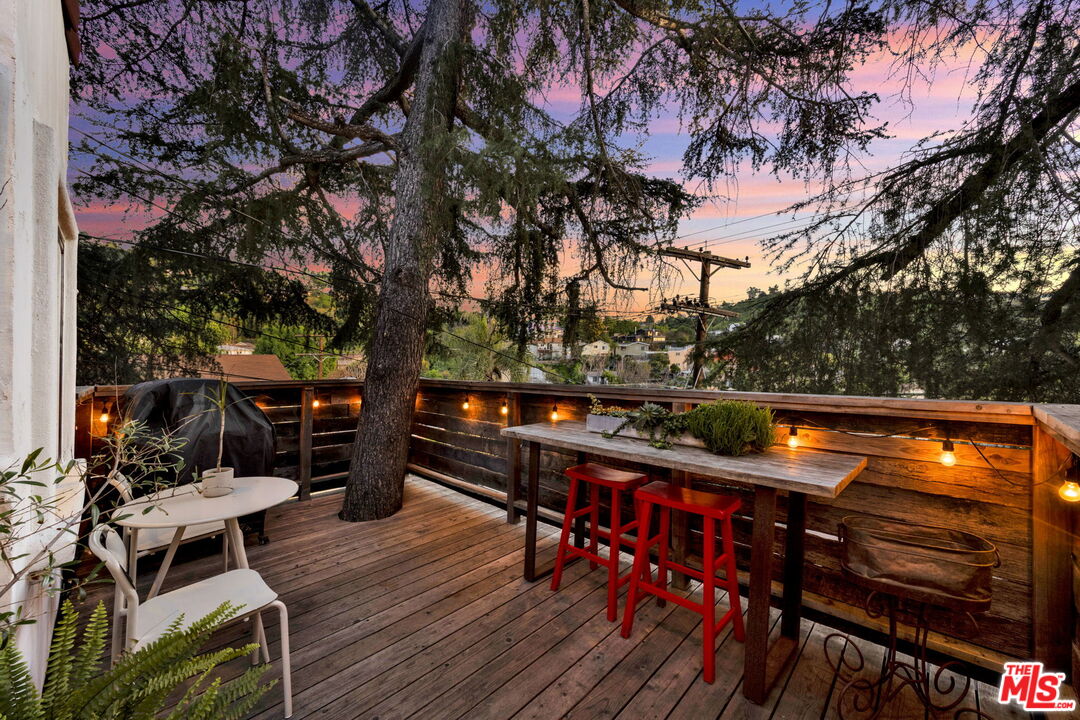 2021 Rome Drive Los Angeles, CA 90065 - Photo 11 of 57