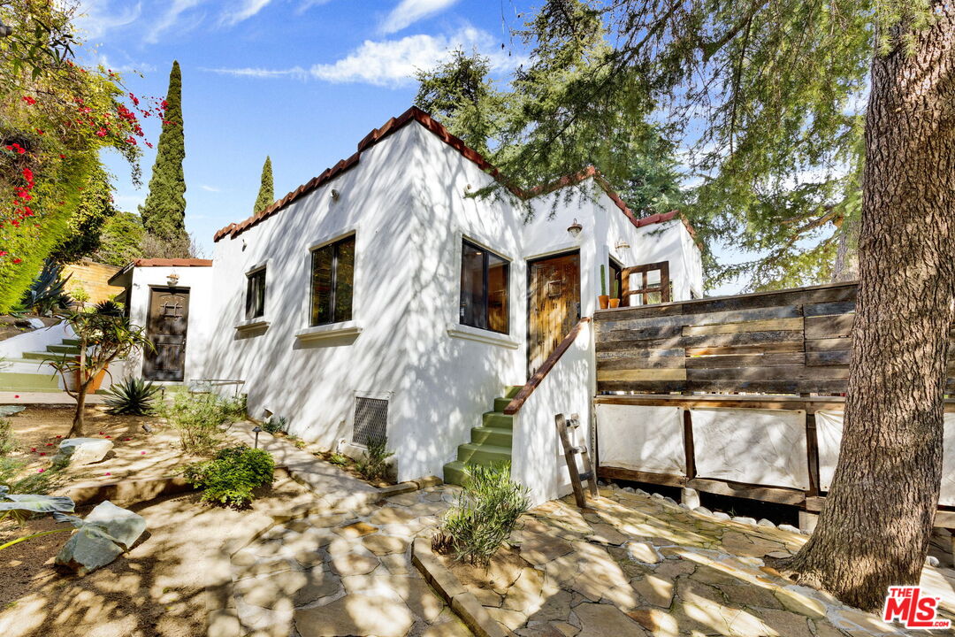 2021 Rome Drive Los Angeles, CA 90065 - Photo 13 of 57