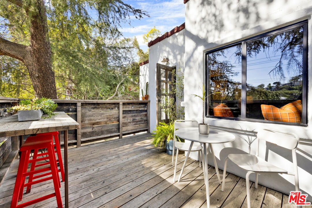 2021 Rome Drive Los Angeles, CA 90065 - Photo 16 of 57
