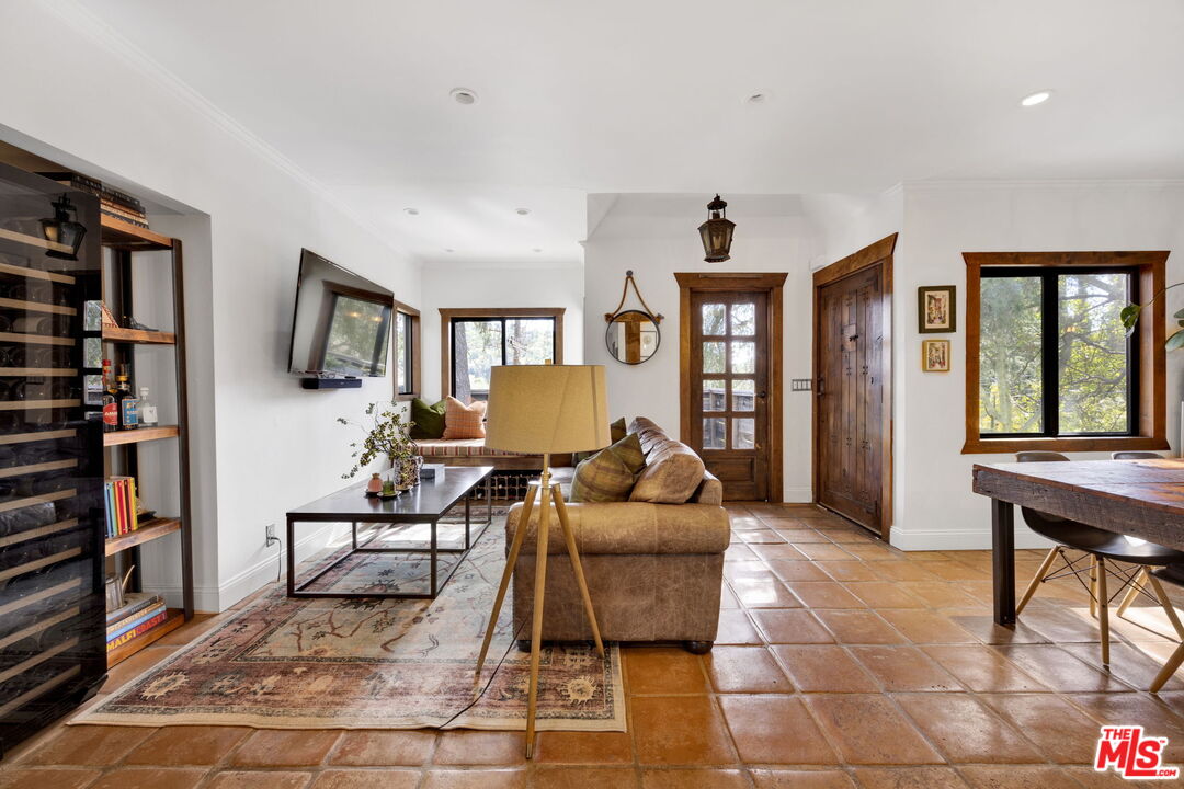 2021 Rome Drive Los Angeles, CA 90065 - Photo 18 of 57