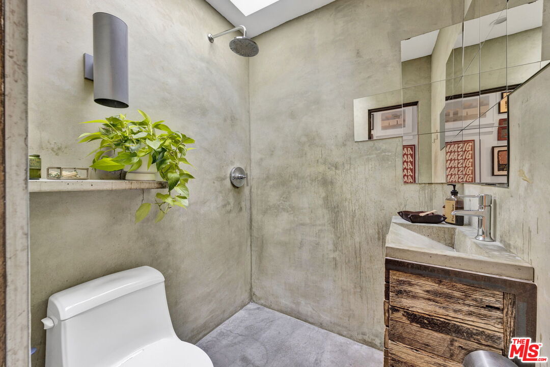 2021 Rome Drive Los Angeles, CA 90065 - Photo 35 of 57