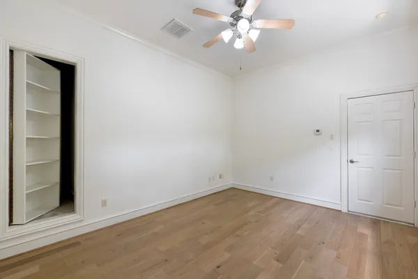 $1,150,000 | 5519 Newcastle Street, Bellaire, TX 77401