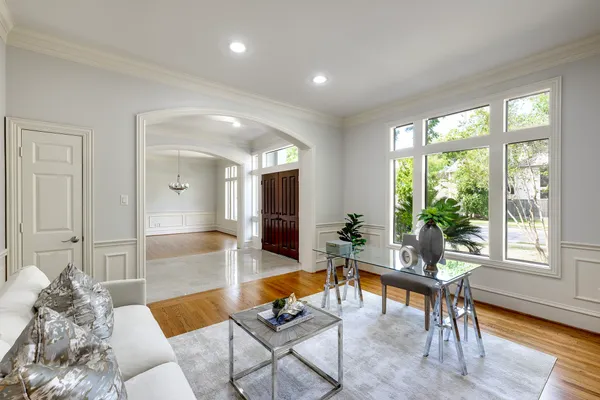 $1,150,000 | 5519 Newcastle Street, Bellaire, TX 77401