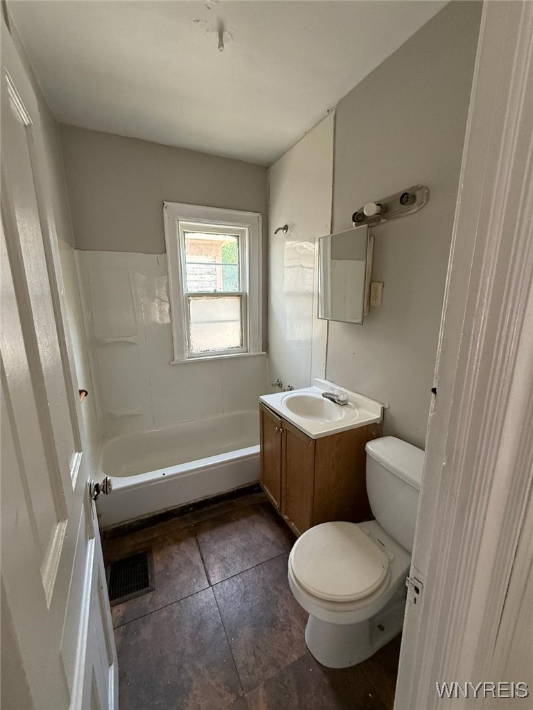 511 Winslow Avenue Buffalo, NY 14211 - Photo 12 of 23