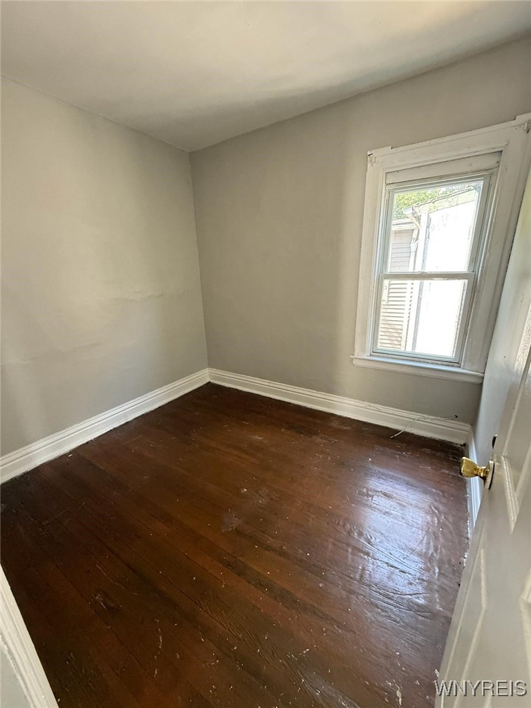 511 Winslow Avenue Buffalo, NY 14211 - Photo 7 of 23