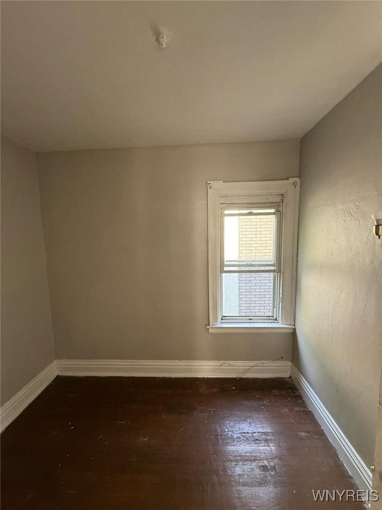 511 Winslow Avenue Buffalo, NY 14211 - Photo 8 of 23