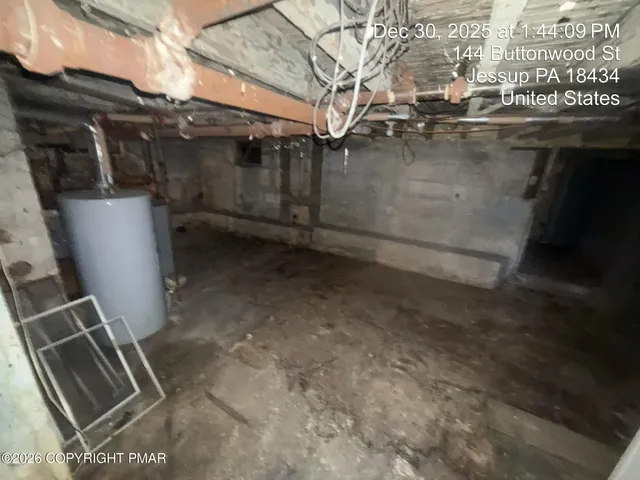 $129,000 | 146 Buttonwood Street, Jessup, PA 18434