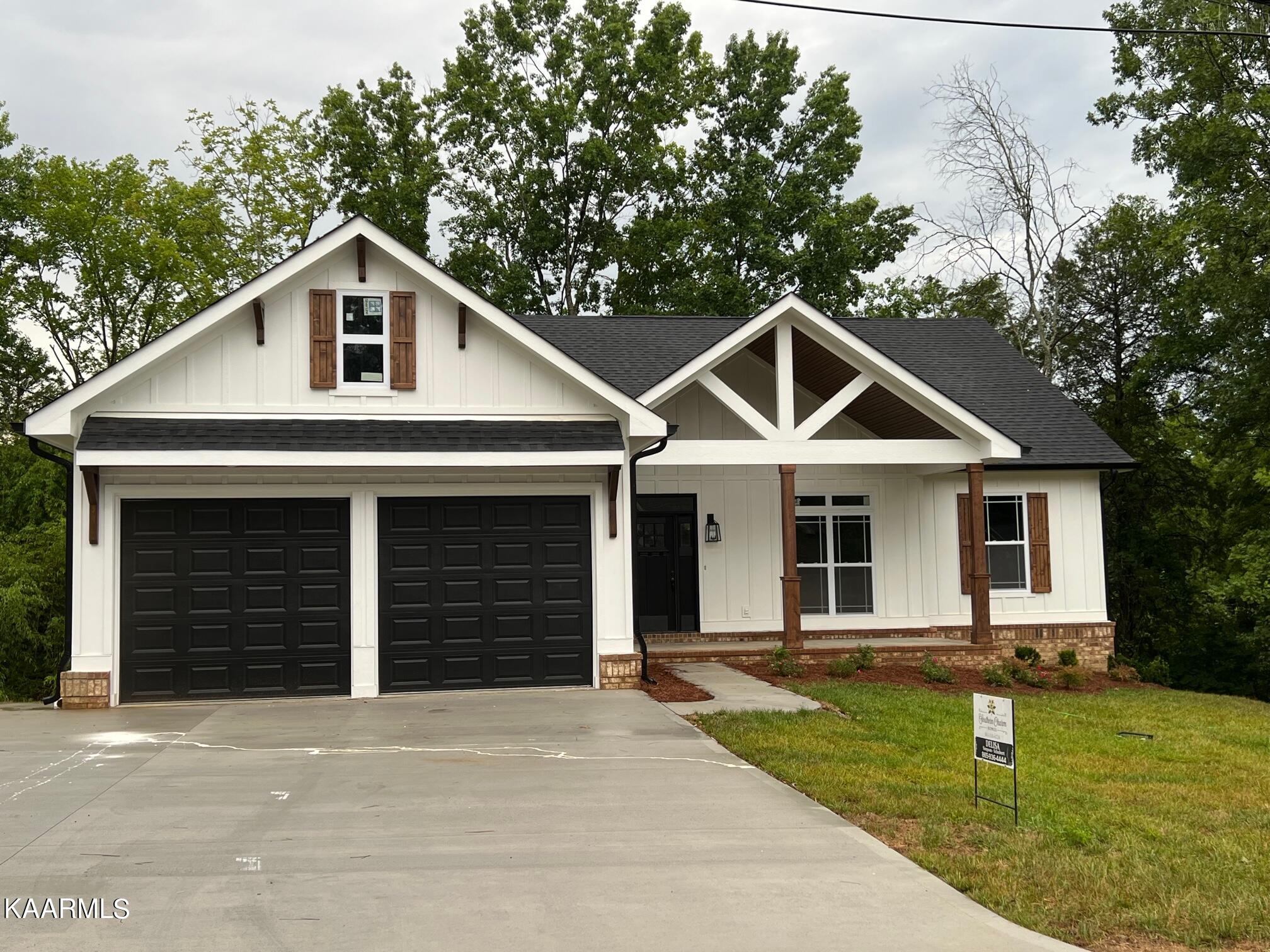 127 Culver Road Oak Ridge, TN 37830 - Photo 4 of 18 127 alt front