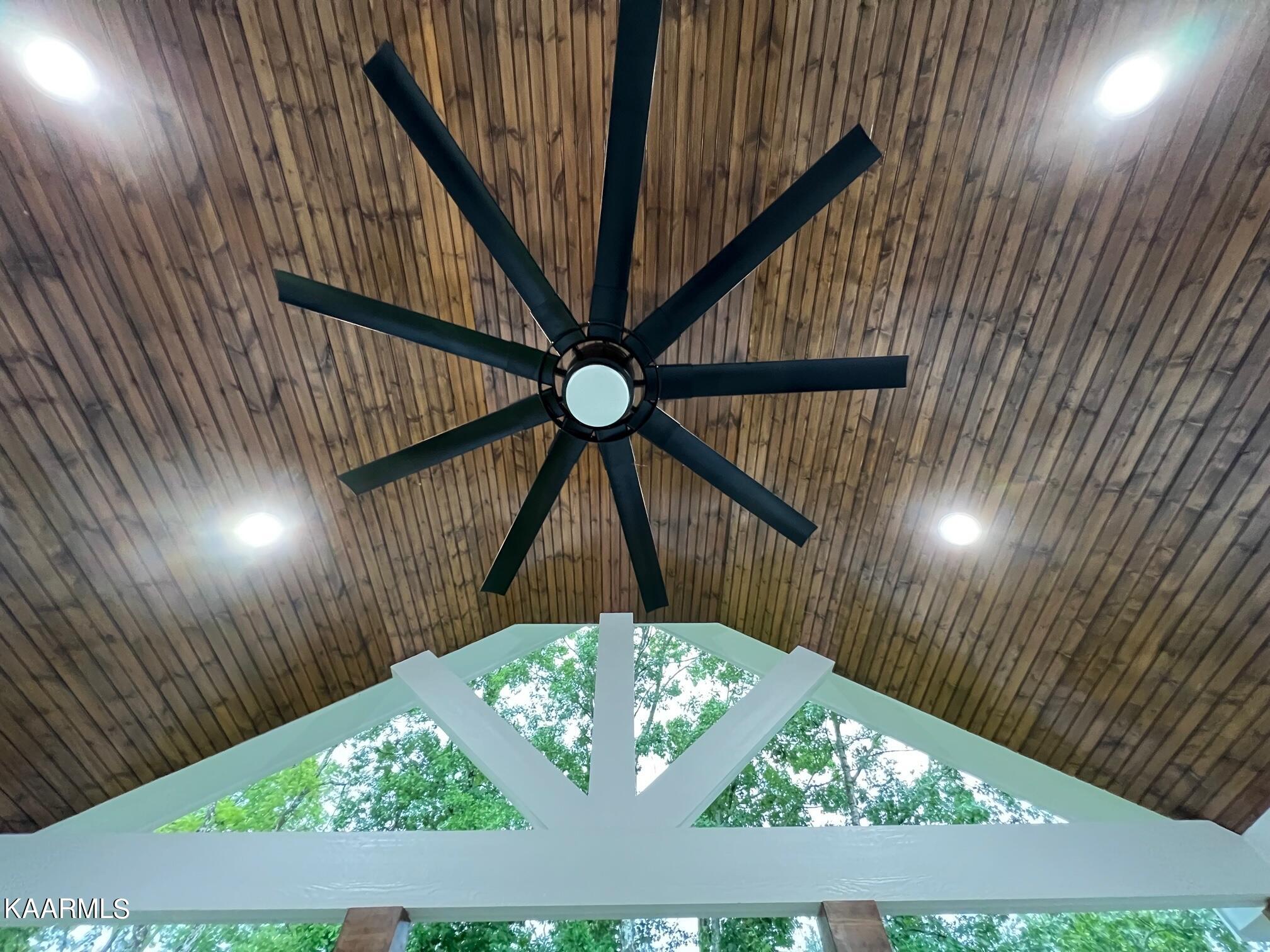 127 Culver Road Oak Ridge, TN 37830 - Photo 7 of 18 127 porch fan