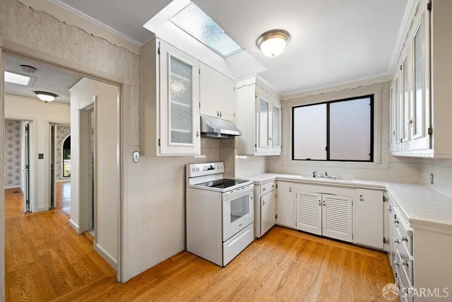 $1,295,000 | 1653 16th Avenue, San Francisco, CA 94122