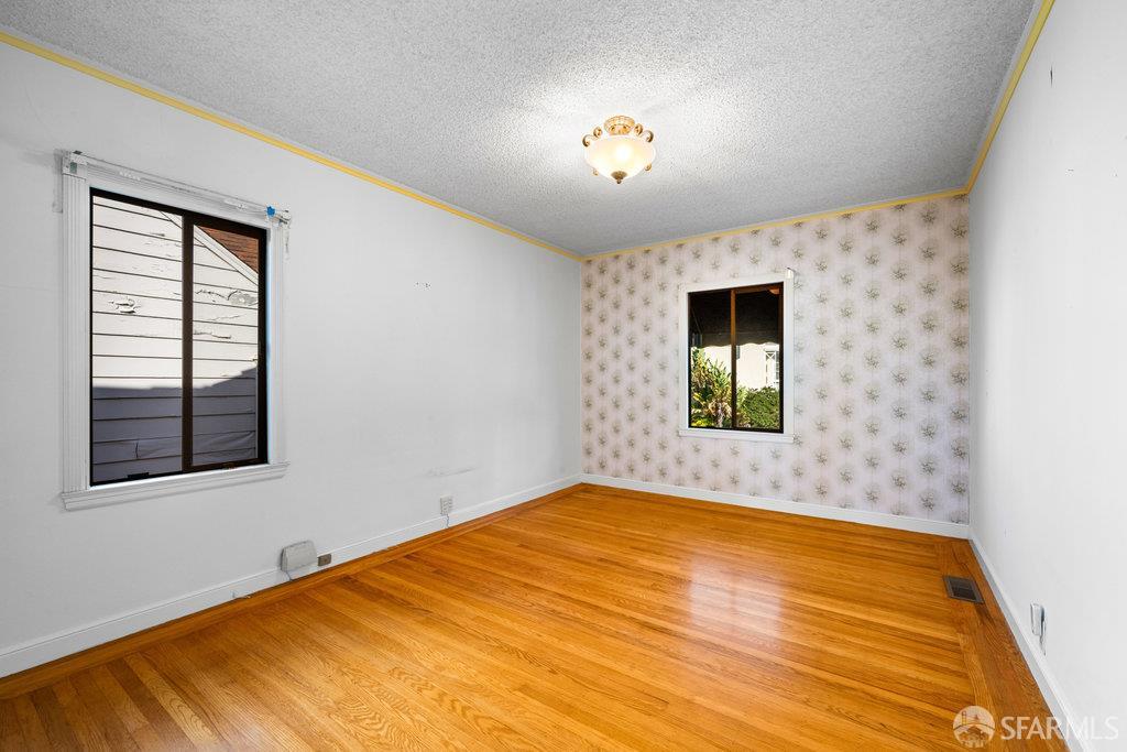 1653 16th Avenue San Francisco, CA 94122 - Photo 20 of 33 a view of empty room with window