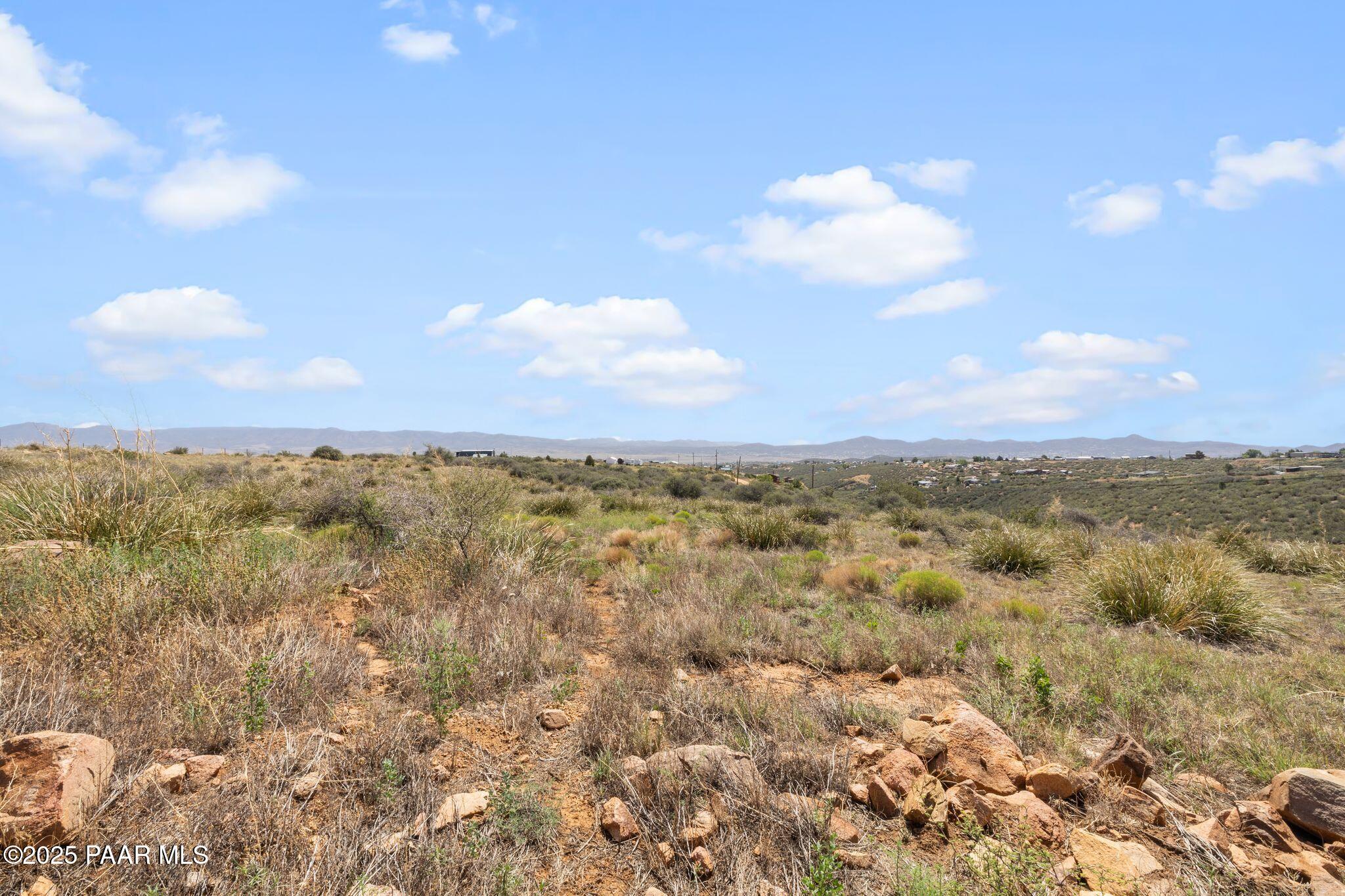 9180 Wolf Road Dewey-Humboldt, AZ 86327 - Photo 3 of 16