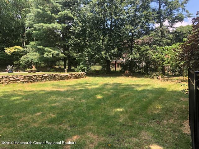 30 Laurel Brook Road Lincroft, NJ 07738 - Photo 31 of 32 30 laurel yard 2