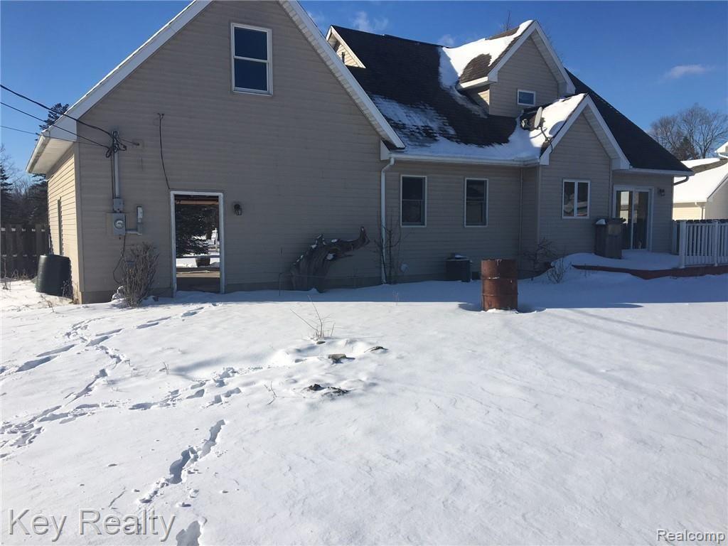 11868 Grafton Road Carleton, MI 48117 - Photo 24 of 27