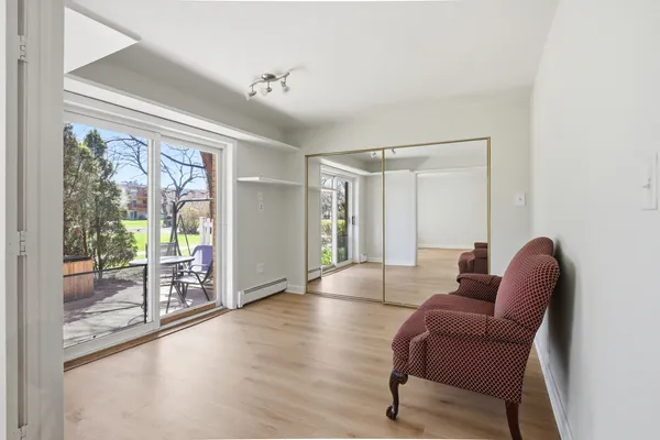 $2,300 | 750 Dempster Street, Unit CG4, Mount Prospect, IL 60056