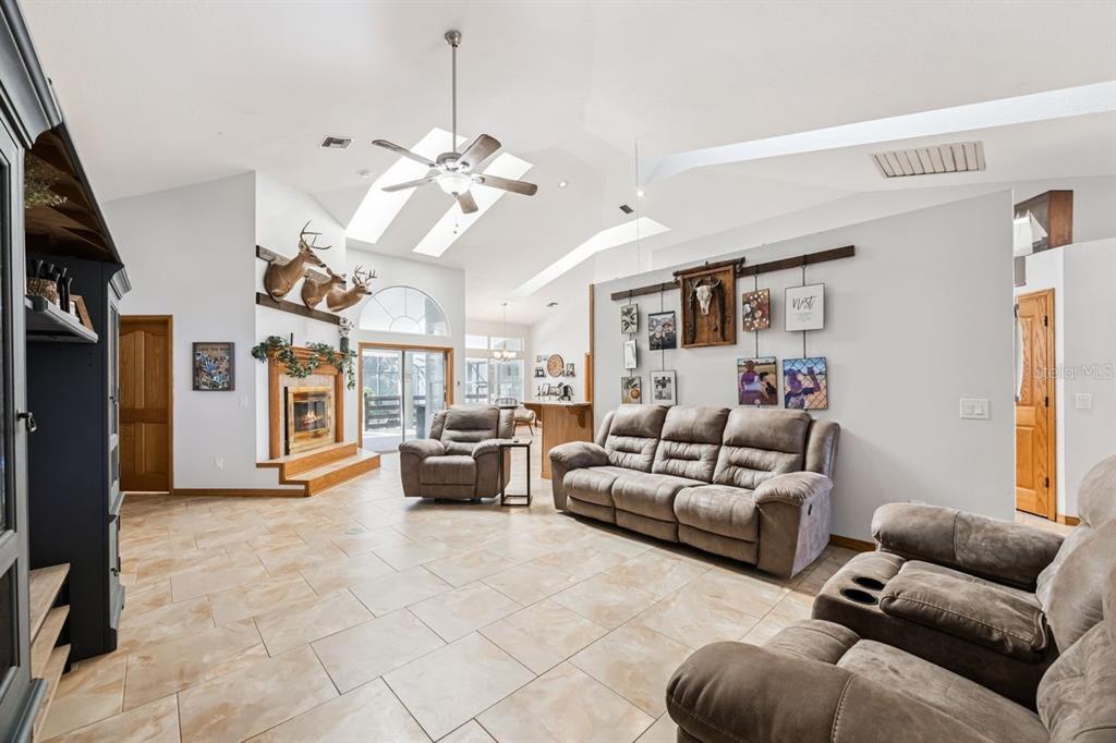 23934 Wolf Branch Road Sorrento, FL 32776 - Photo 9 of 47 Gallery Image 9