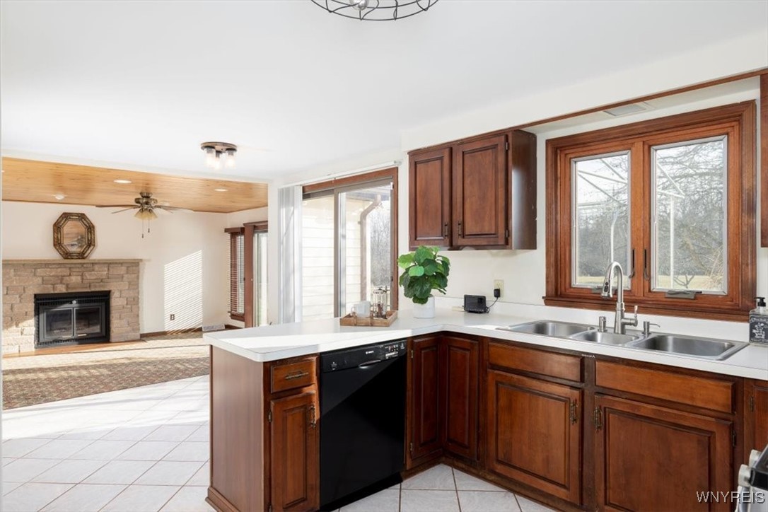 13111 Martin Road Newstead, NY 14001 - Photo 8 of 47 Eat in Kitchen