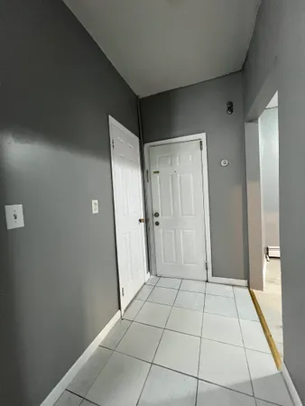 $1,300 | 32 Broadway, Unit 1, Jersey City, NJ 07306