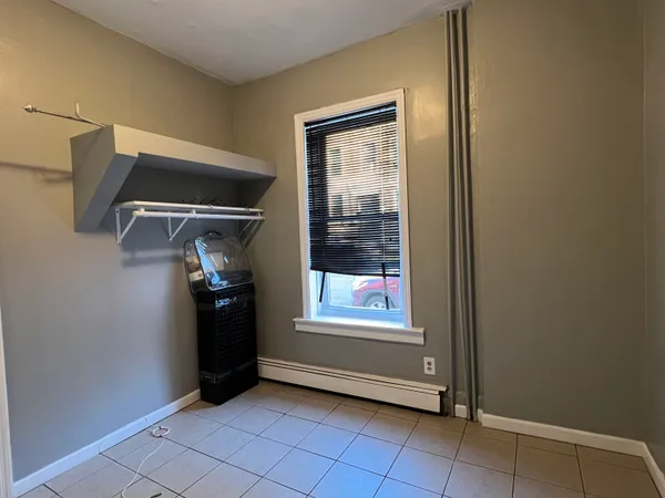 $1,300 | 32 Broadway, Unit 1, Jersey City, NJ 07306