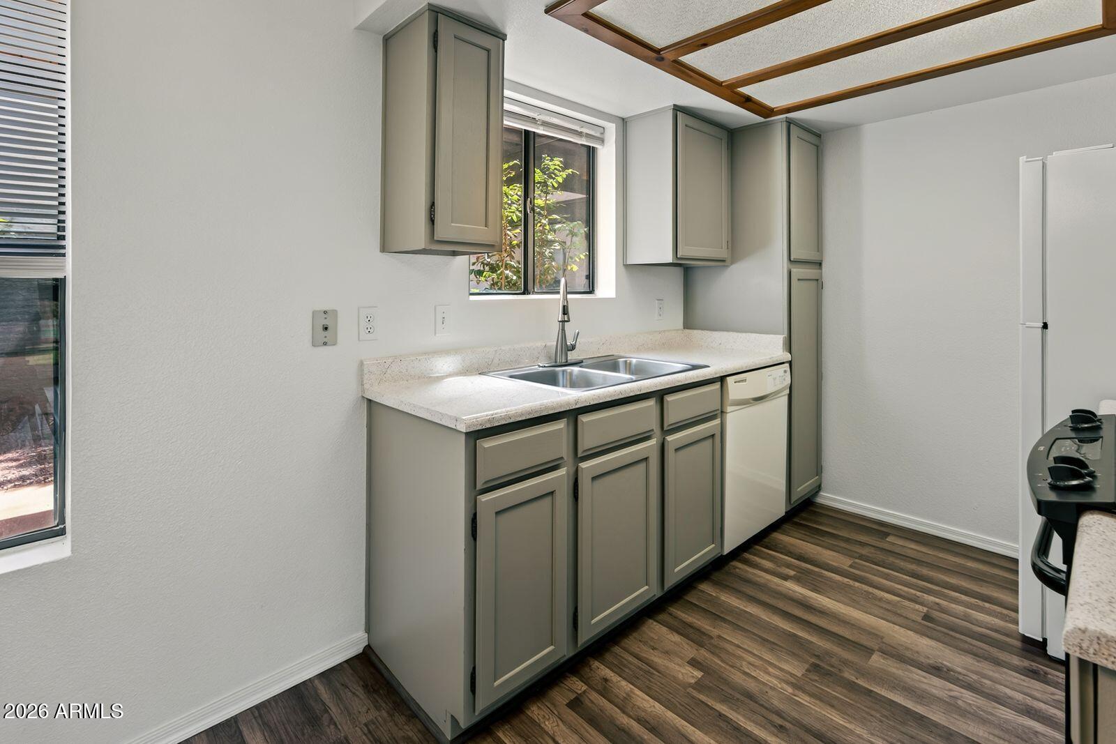 65 Verde Valley School Road, Unit C2 Sedona, AZ 86351 - Photo 12 of 27 Refurbished Kitchen