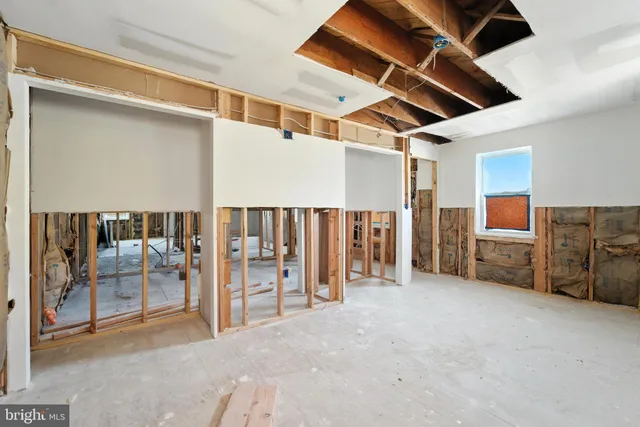 $305,000 | 4 West Overlea Avenue, Baltimore, MD 21206